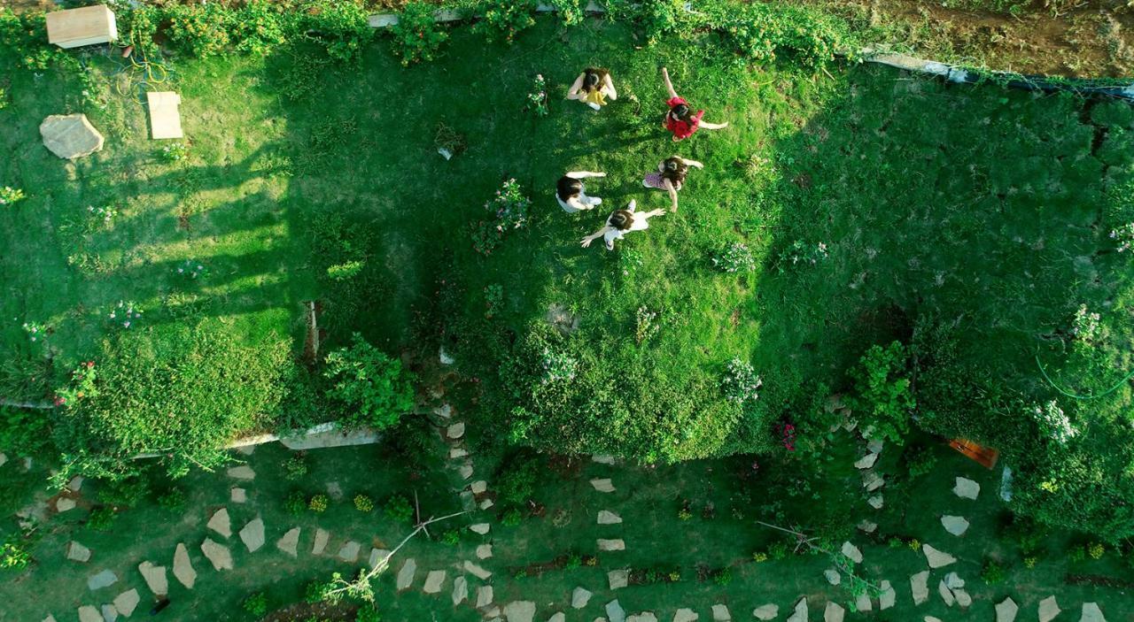 Moc Chau Hobbiton Bed and Breakfast Εξωτερικό φωτογραφία